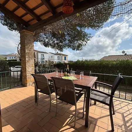Casa Con Gran Jardin Privado Y Piscina Comunitaria En Torroella De Montgri - Es-323-44 *