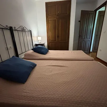 Casa Con Gran Jardin Privado Y Piscina Comunitaria En Torroella De Montgri - Es-323-44